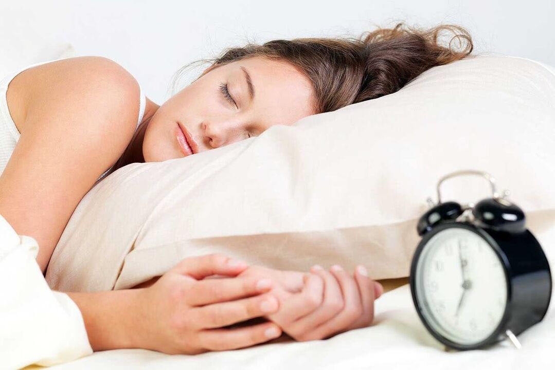 առողջ քուն և առավոտյան վարժություններ քաշի կորստի համար